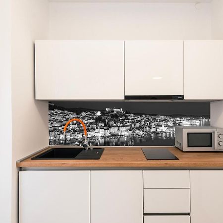 שיבניק Studio Apartman Max Center Of The Old Town Free Parking Beautiful View מראה חיצוני תמונה